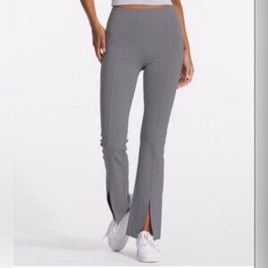 Vuori Lux Rib Split Bootcut Flare Textured Leggings in Heather Grey Size XS